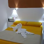 B&B A Due Passi Dal Mare 3*
