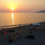 A Due Passi Dal Mare