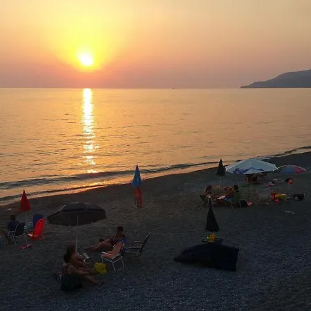 A Due Passi Dal Mare