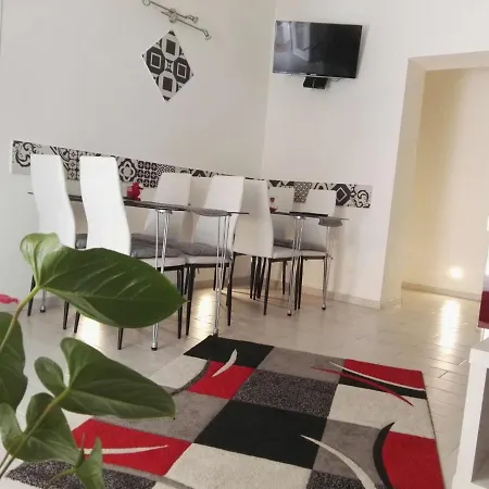 B&B A Due Passi Dal Mare 아쿠아페사