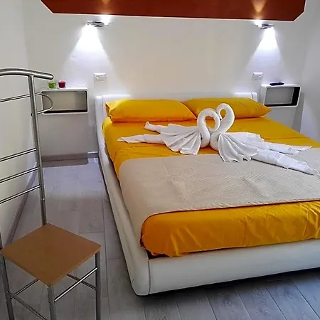 A Due Passi Dal Mare Bed and breakfast 3*