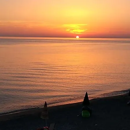 A Due Passi Dal Mare