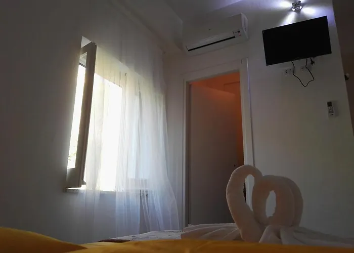 A Due Passi Dal Mare Bed & Breakfast 3*